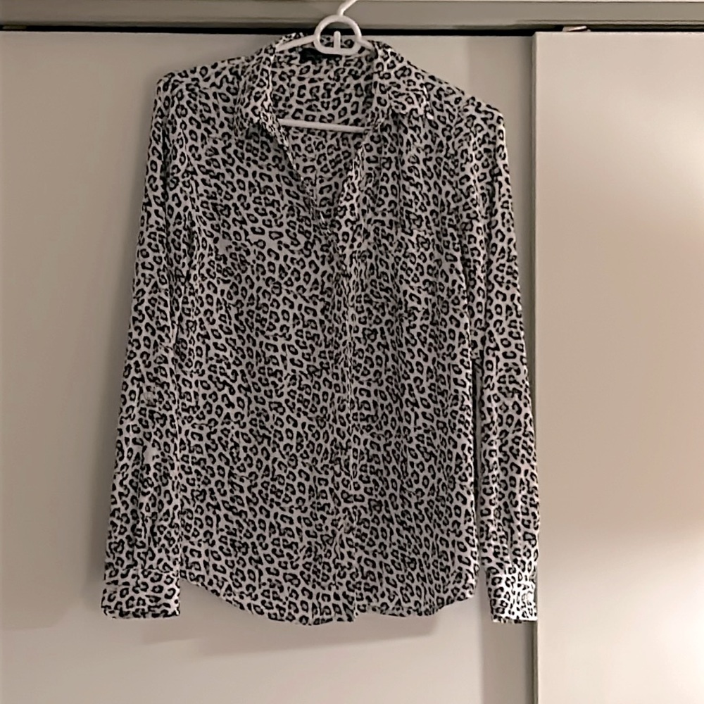The Limited White & Black cheetah print button up. Size Small. Great condition.